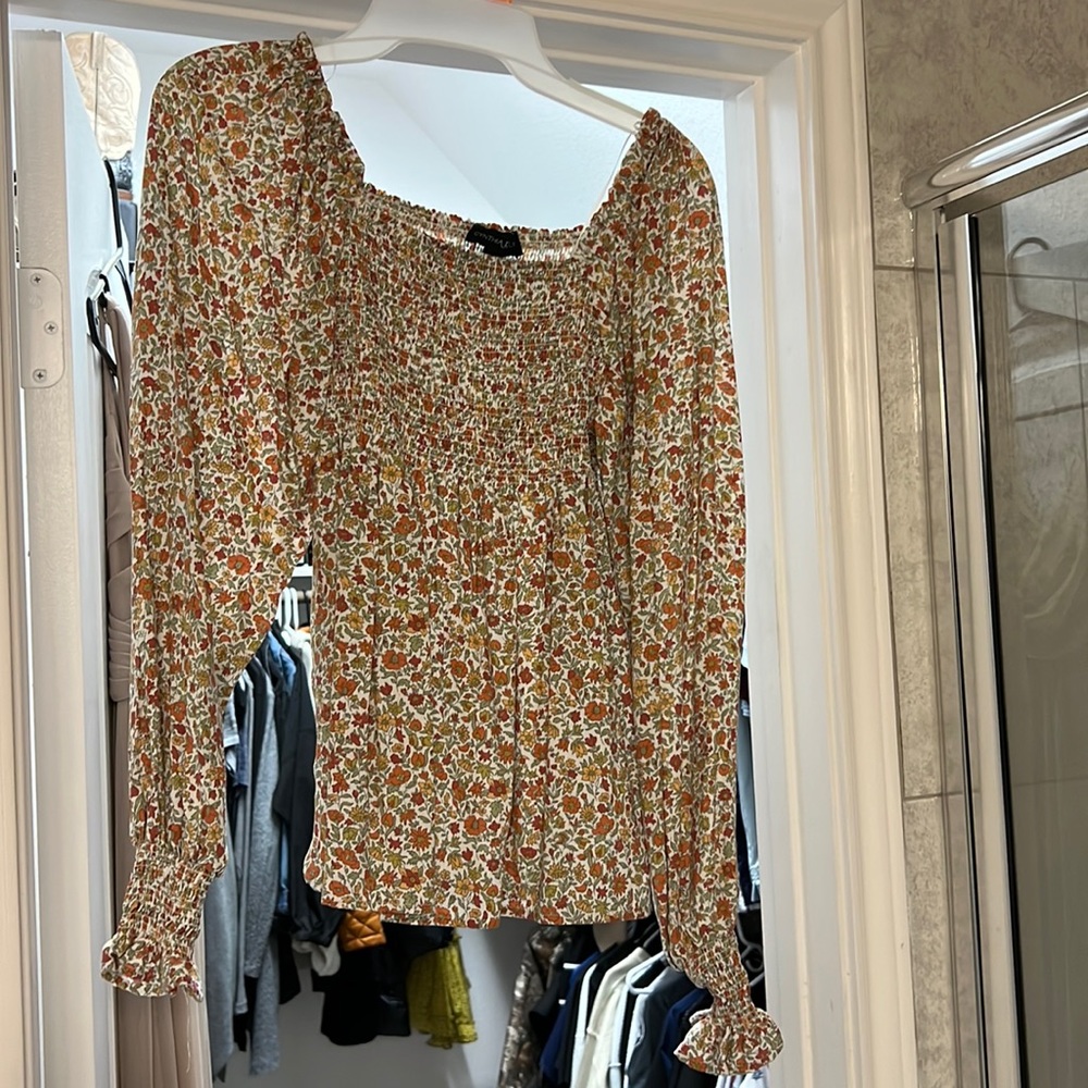 New without tags. Was going to wear it out but didn’t. Never been washed.